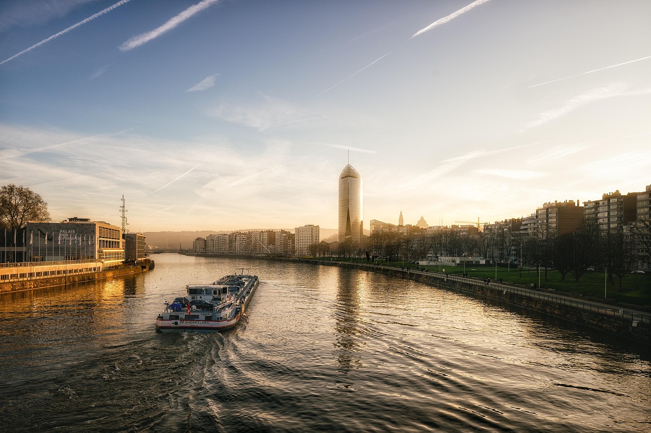 Intre campus si skyline: ghid scurt pentru cateva zile bine gandite la Golful Persic