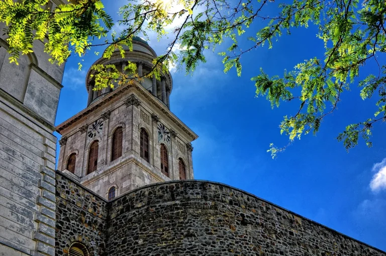 expresii si locutiuni romanesti cu termenul mana